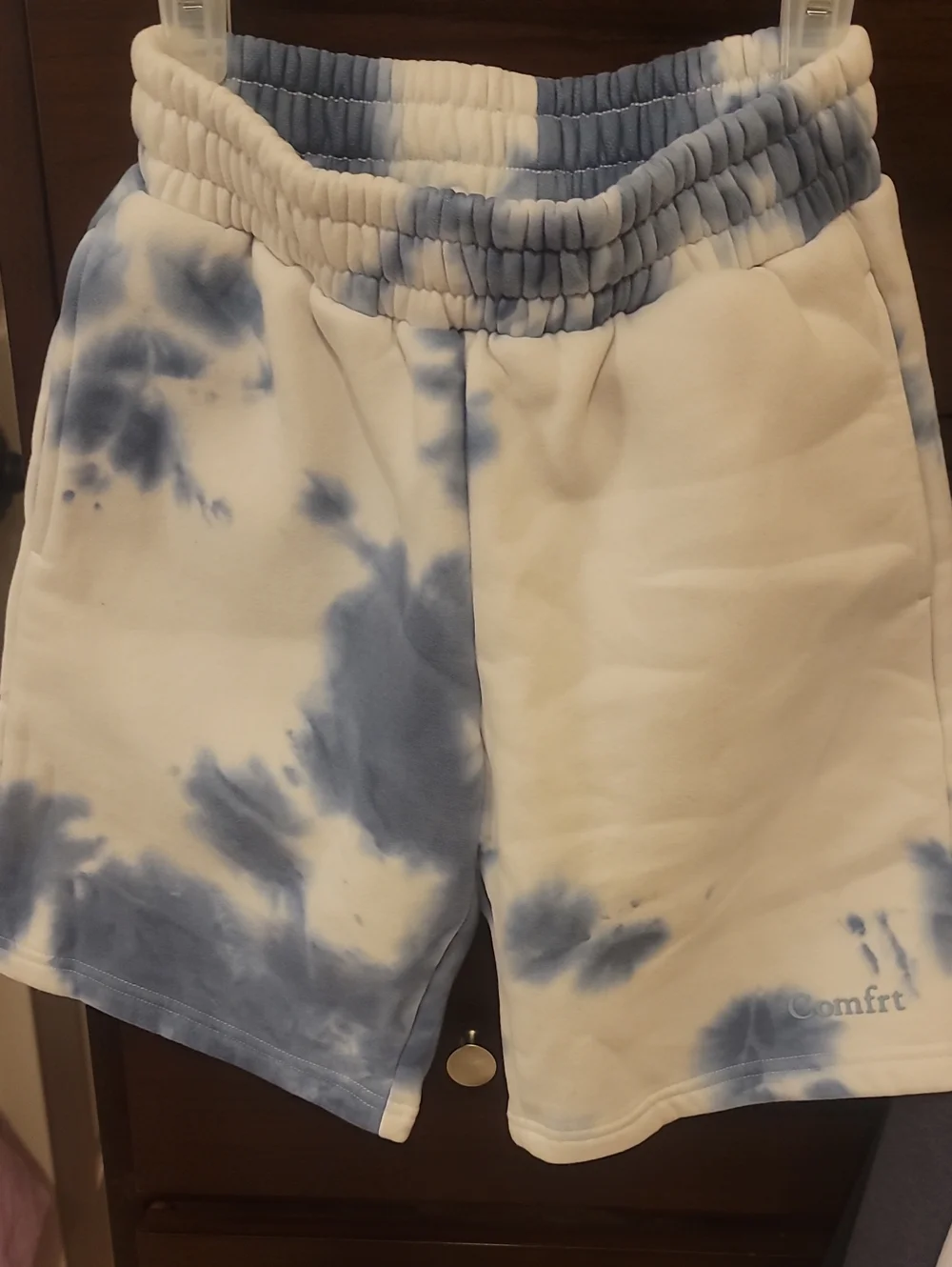 NWOT Youth Comfort Tie-Dye Blue and White Elastic-Waist Shorts Size XL